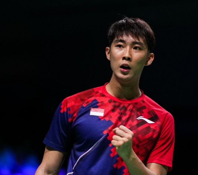 也映射出他 也映射出他