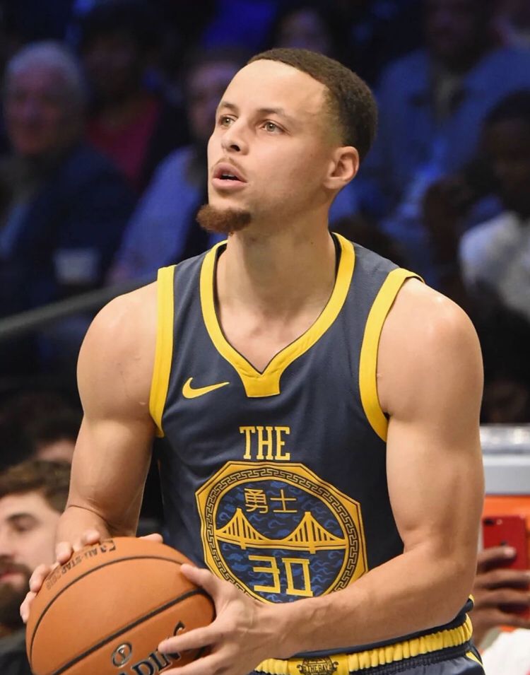 核心阵容不 核心阵容不