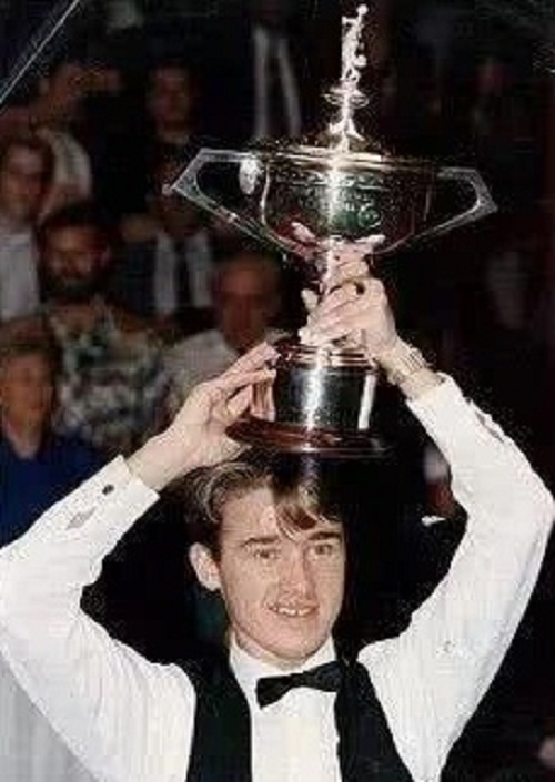 假手递手 假手递手